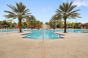 Beheizter Pool