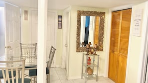 Dining - Elegant apartment for a Couple / Business visitors. 1 Bedroom walkout basement.  (Brampton)