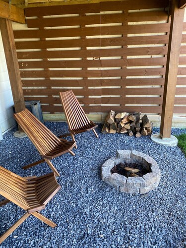 Tranquil City Oasis in Hip Neighborhood w/ Free Parking