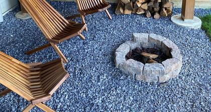 Tranquil City Oasis in Hip Neighborhood w/ Free Parking