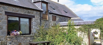Cosy Cottage with Log burner very tranquil in gorgeous rural setting