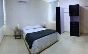 1 bedroom, in-room safe, WiFi, bed sheets - Artistic Mayan Accommodations - AMA 2C (Boulevard Turístico Bording)