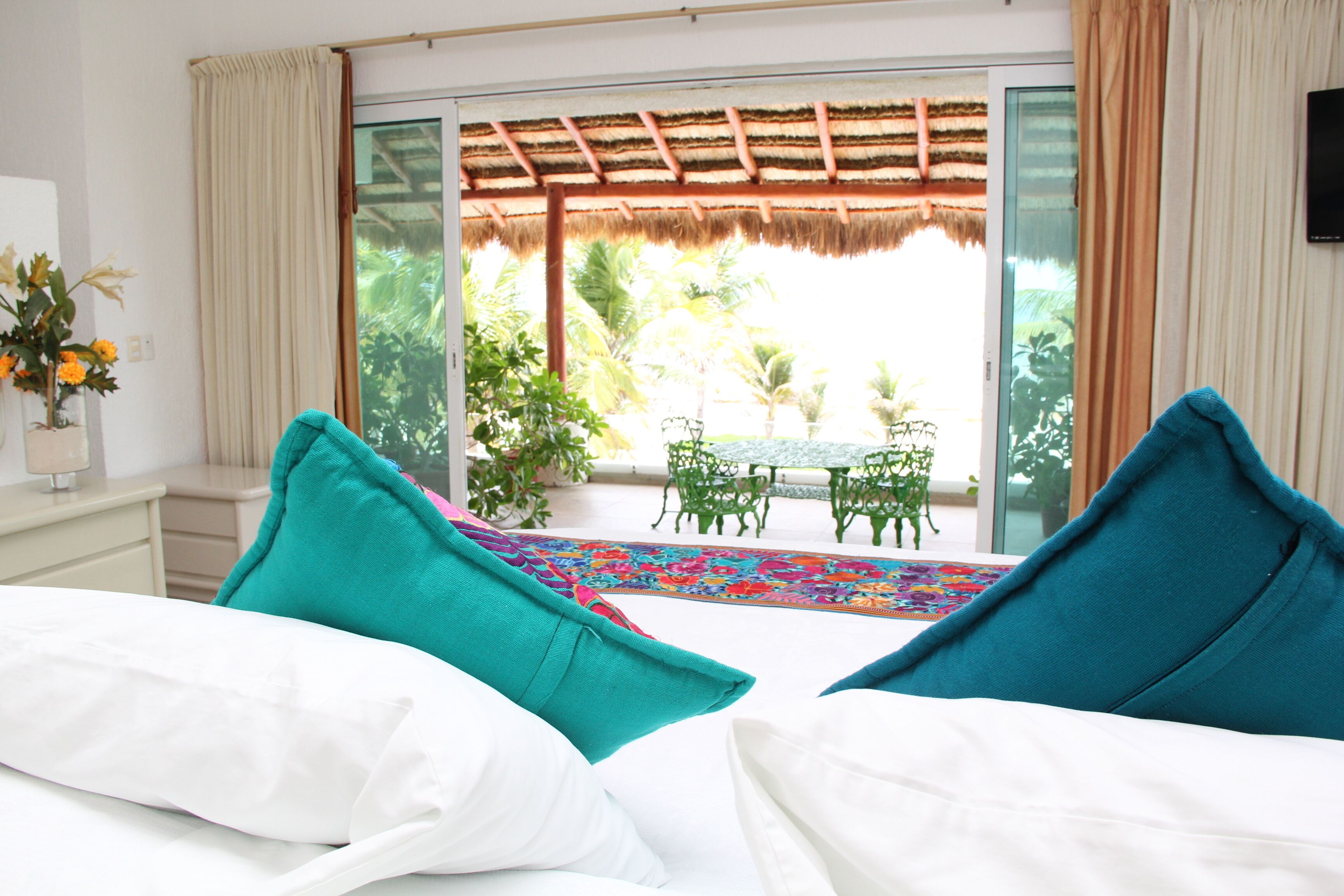 5 chambres, coffres-forts dans les chambres, fer et planche à repasser