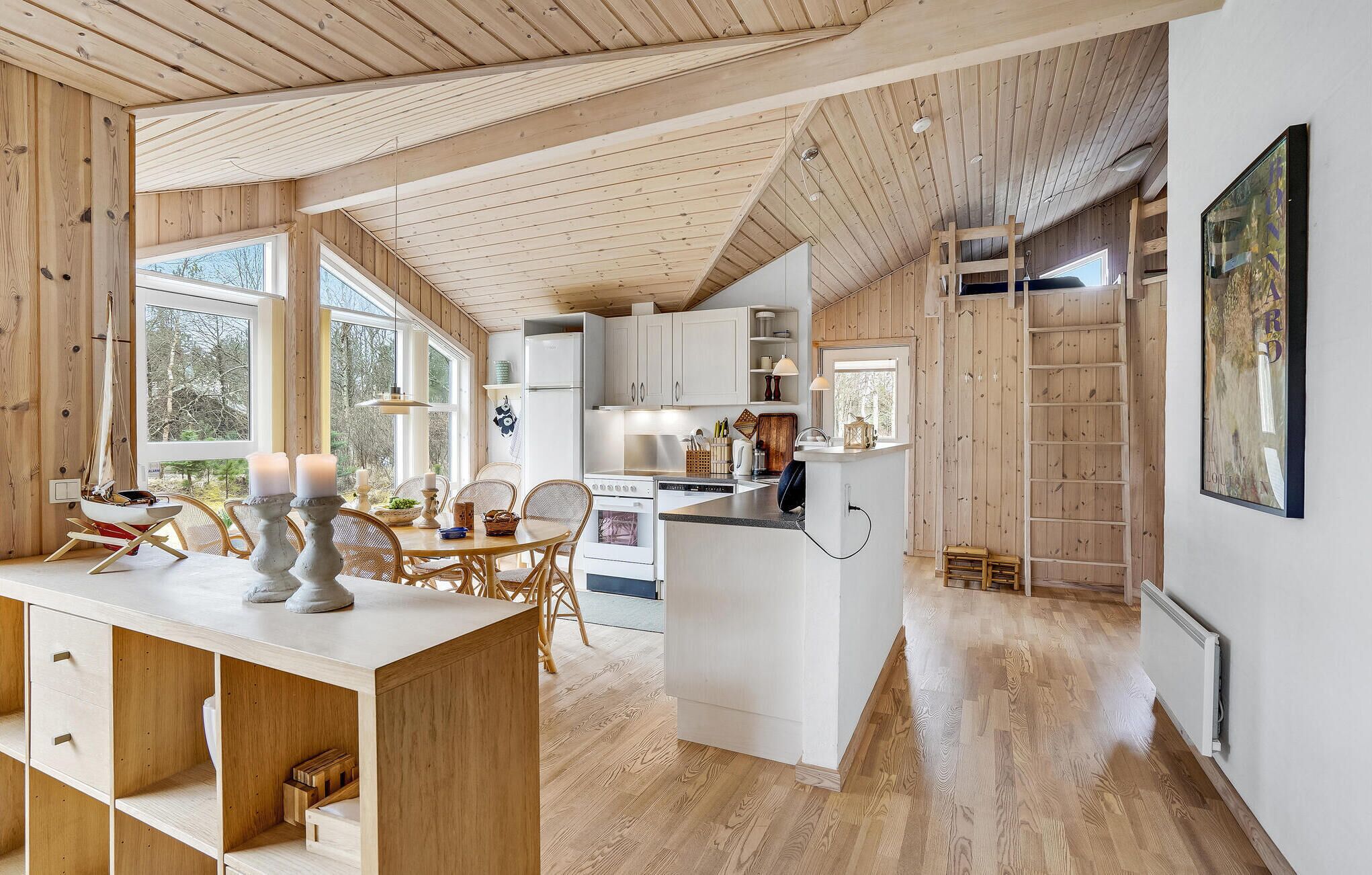 Geladeira, cooktop, lava-louças, cafeteira/chaleira