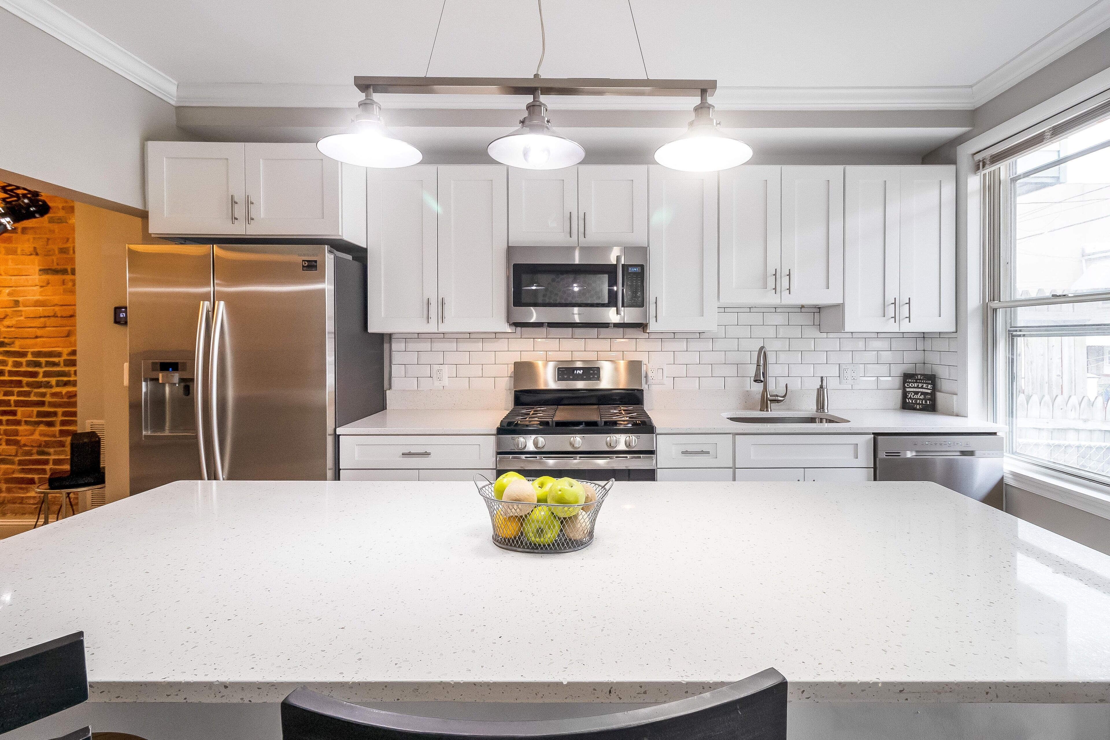 冰箱、微波炉、烤箱、炉灶