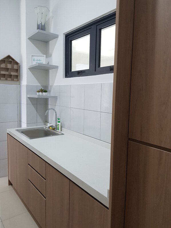 Interior - new executive ocean view 3 bd condo with pool gym (Taman Tertai)