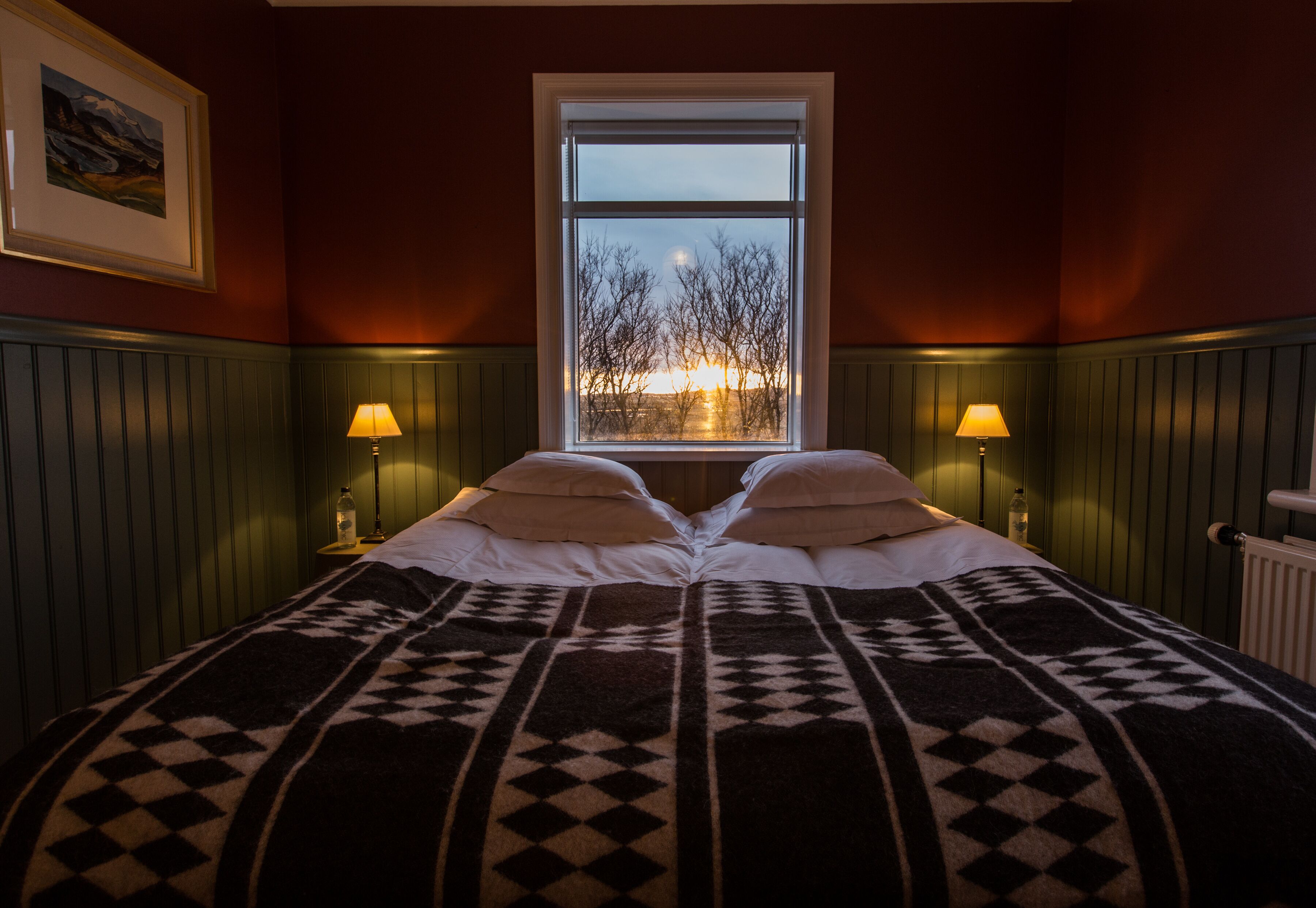 4 chambres, fer et planche à repasser, Wi-Fi, draps fournis