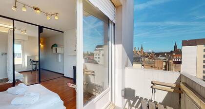 Meublé du Faubourg avec Balcon proche gare et peti