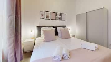 2 slaapkamers, een strijkplank/strijkijzer, gratis wifi, beddengoed