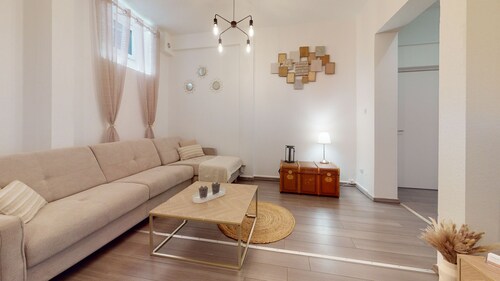 beau bourg quartier halles 2br