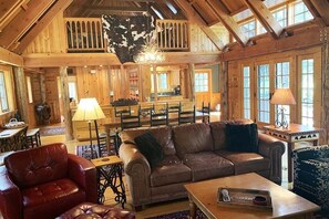 Smart TV, fireplace, DVD player, books