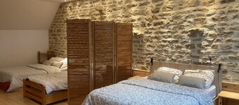 Quiet house with garden in the heart of the village