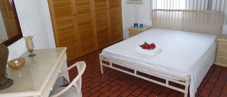 2 bedrooms, wheelchair access
