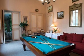 Spielezimmer