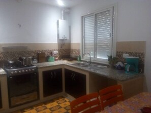 Private kitchen - Arabesque style house (Kélibia)