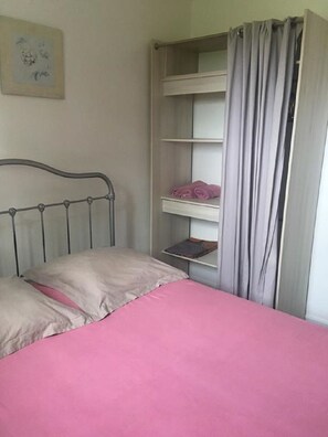 2 Schlafzimmer, Bügeleisen/Bügelbrett, WLAN, Bettwäsche