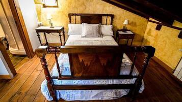 6 bedrooms, iron/ironing board, free WiFi, bed sheets