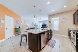 Fridge, microwave, oven, stovetop - Solterra Resort, 6 BR House with pools (Davenport)