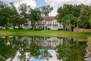 Exterior - Near Disney 4Bed Summer Pool-Relaxing Condo (Kissimmee)