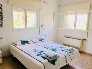3 室のベッドルーム、WiFi、ベッドシーツ