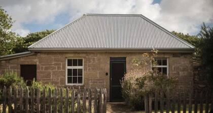 Devlin’s Cottage | Ocean Views | Cape Bridgewater