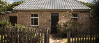 Devlin's Cottage - Cape Bridgewater, VIC