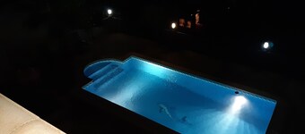 VILLA IN VERY QUIET URBANIZATION TO 15 MIN OF VALENCIA CAPITAL