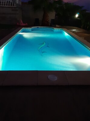 Outdoor pool - VILLA IN VERY QUIET URBANIZATION TO 15 MIN OF VALENCIA CAPITAL (Alginet)
