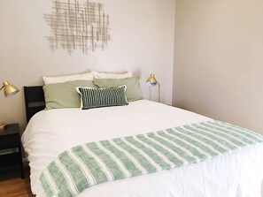 2 bedrooms, WiFi, bed sheets