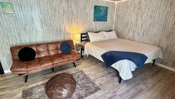 1 bedroom, iron/ironing board, free WiFi, bed sheets