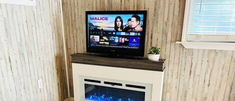 1 slaapkamer, een strijkplank/strijkijzer, gratis wifi, beddengoed