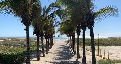 Ground floor-Mandara Lanai / Beach Park-Up to 12 people