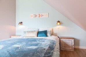 1 bedroom, iron/ironing board, WiFi, bed sheets - cottage independent house near Disney paris (annet sur marne)