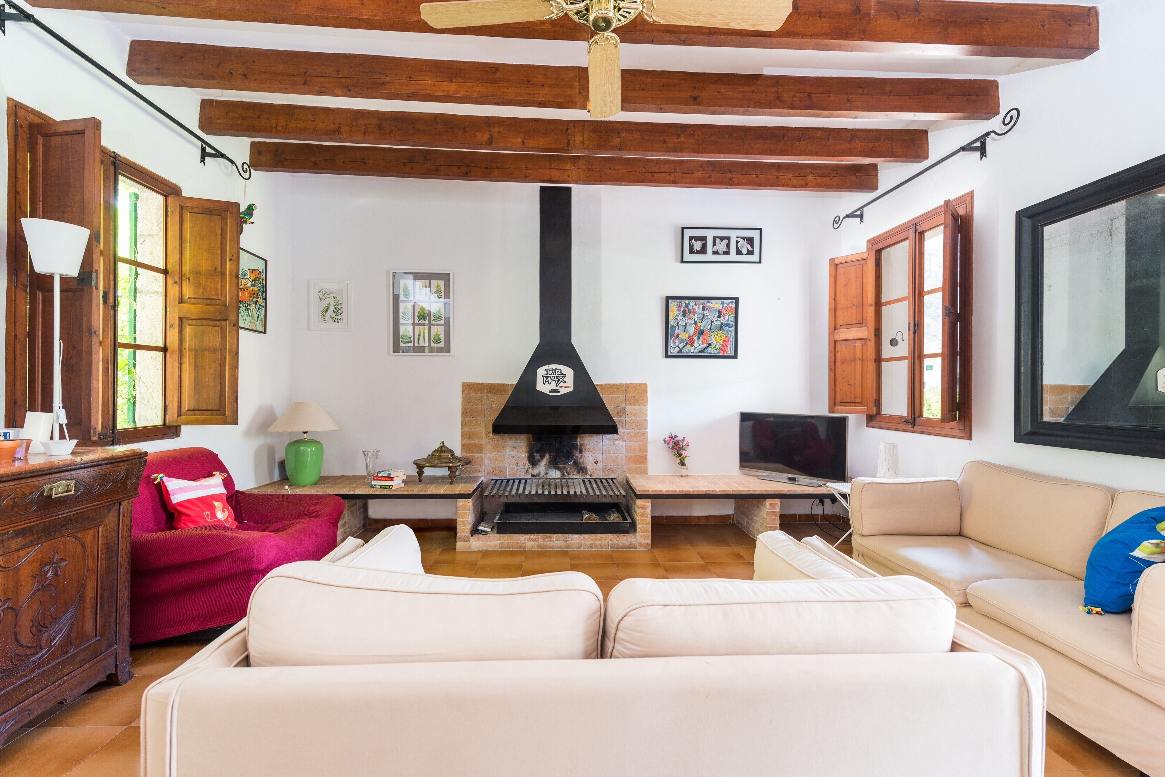 TV, fireplace, DVD player, ping pong