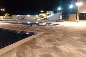 Indoor pool, outdoor pool - PARK VEREDAS APARTMENT 230 (Esplanada do Rio Quente)