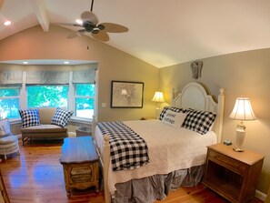 3 soverom, strykejern/-brett, reiseseng for barn og wi-fi