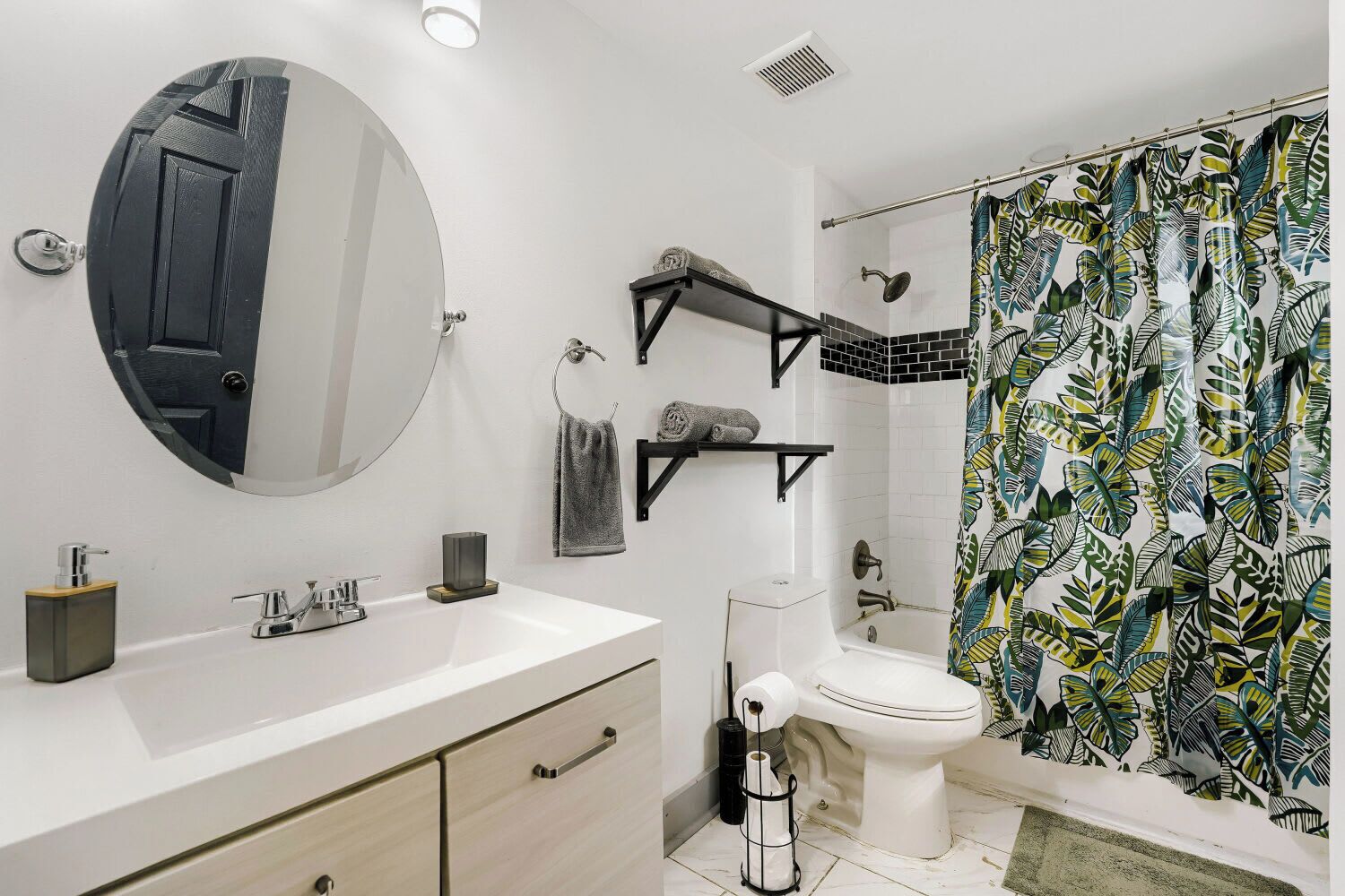 Bathtub, hair dryer, towels