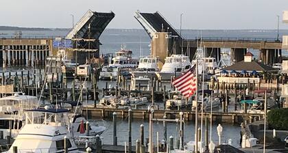 “Uusi” Blue Haven, sisääntulo, lahti, Boardwalk, rantaperhe -Ystävällinen huoneisto