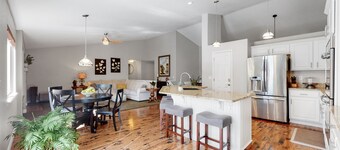 Atemberaubender, ruhiger Rückzugsort, perfekt für Familien mit einem Hof, wie Sie ihn noch nie gesehen haben!