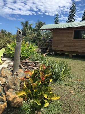 Tzigane Caravan, Shared Bathroom | Garden view