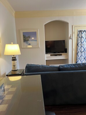 TV - "FUN IN THE SUN" 2 Bedroom Villa on First Floor (Kissimmee)