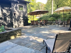 Outdoor dining - Exceptional 4bed/3bath Rancher Lake Wallenpaupack (greentown)
