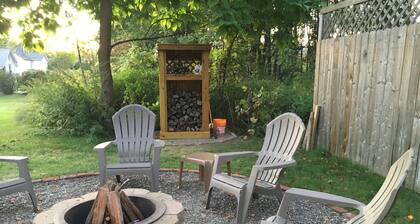 HUDSON VALLEY GETAWAY - UUSI 3 BDRM - INTRO-HINTA