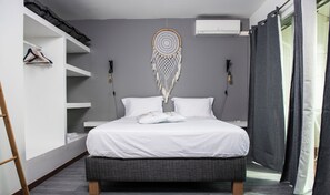 2 bedrooms, soundproofing, iron/ironing board, free WiFi
