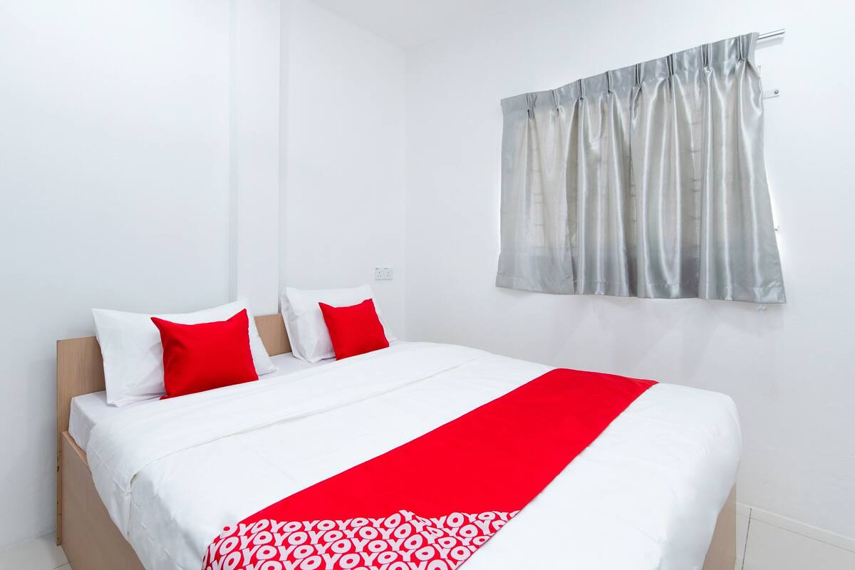 Habitació doble estàndard, 1 llit de matrimoni | Wifi gratuïta i roba de llit 