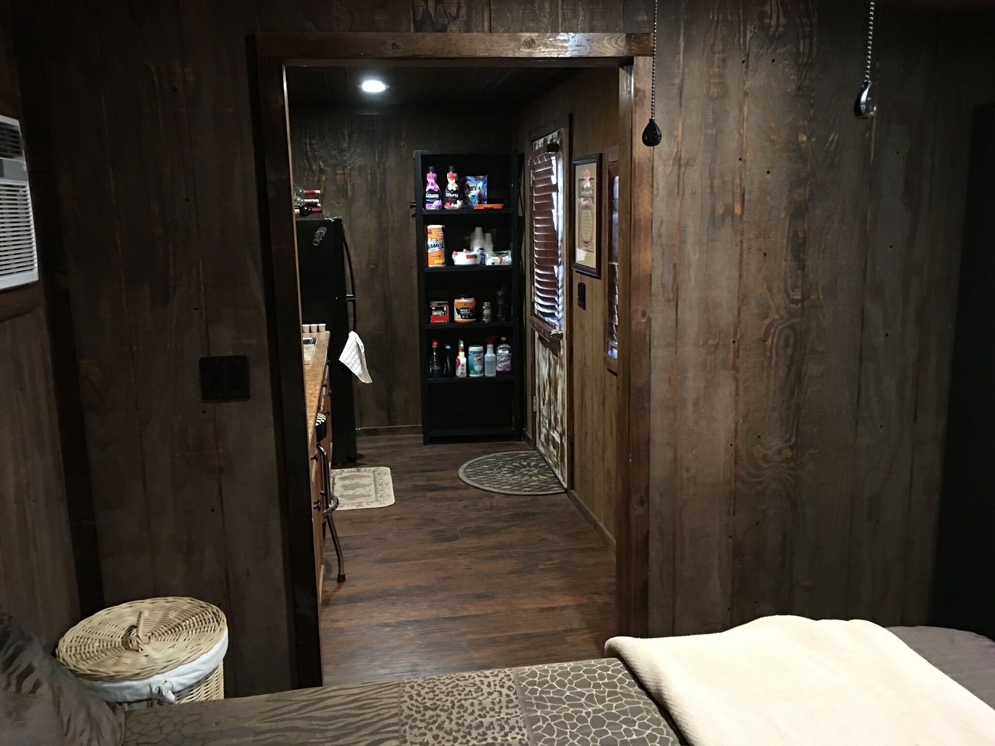 1 chambre, coffres-forts dans les chambres, fer et planche à repasser