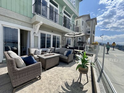 Stunning 5 bedroom Home: Breathtaking Views in Sparks Marina - Reno