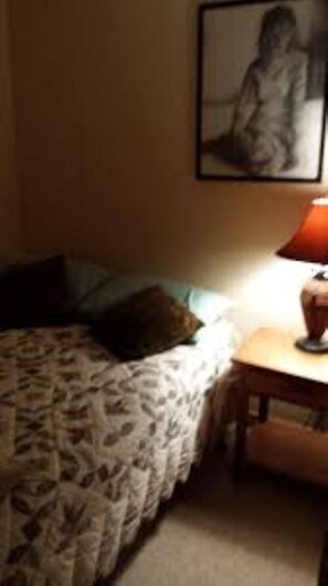 2 habitaciones, escritorio, wifi y ropa de cama 