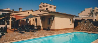 Tati Strand House