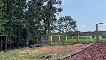 Enceinte de lâhĂ©bergement